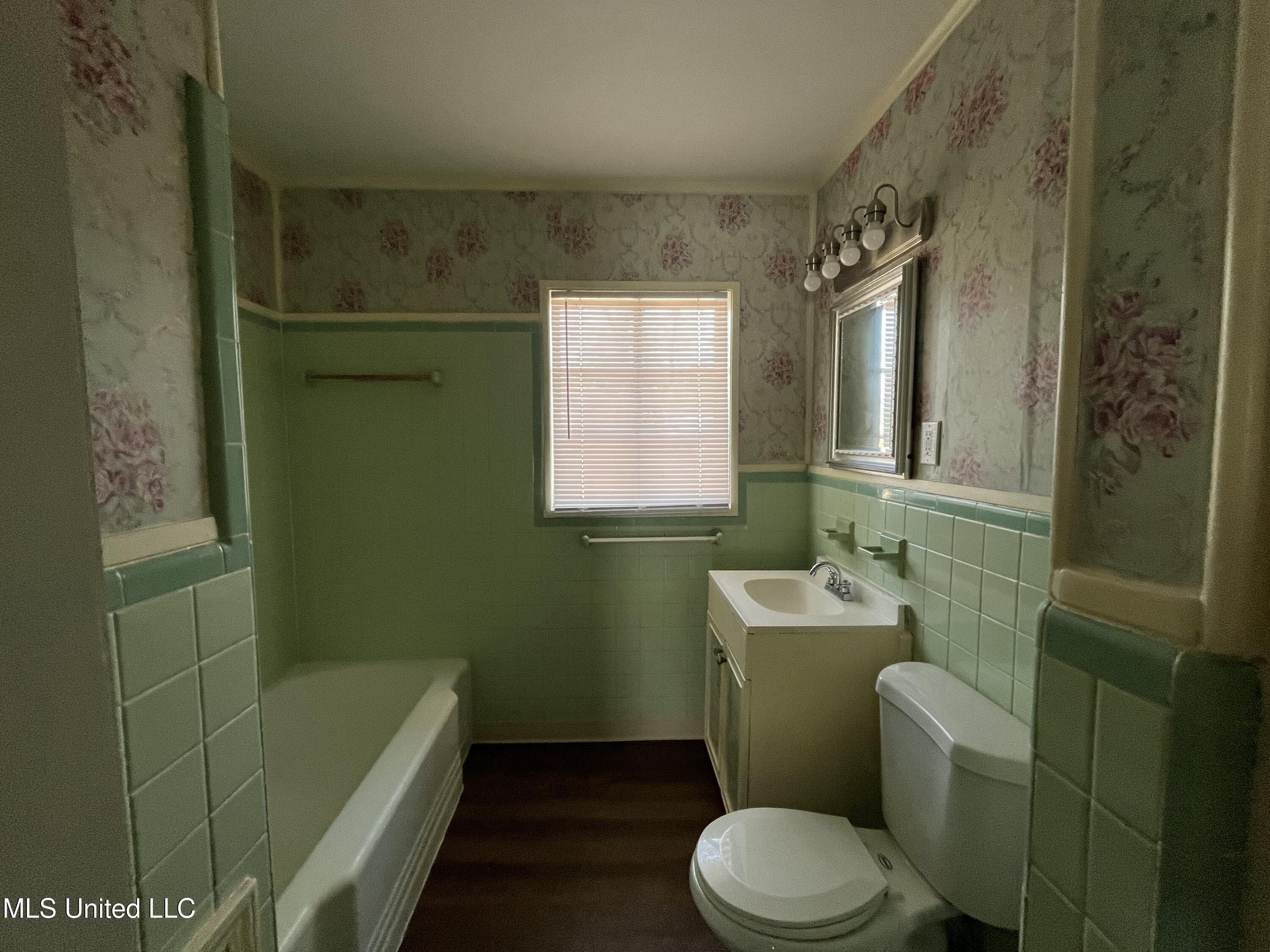 263 Shady Circle Jackson, MS 39204 - Photo 4 of 5 IMG_5104