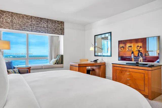 $16,500 | 1435 Brickell Avenue, Unit 3607, Miami, FL 33131