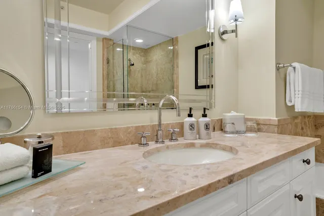 $16,500 | 1435 Brickell Avenue, Unit 3607, Miami, FL 33131