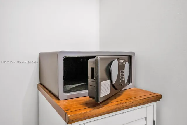 $16,500 | 1435 Brickell Avenue, Unit 3607, Miami, FL 33131