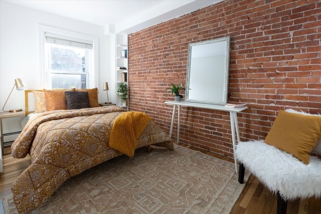 20 Union Park, Unit 4 Boston, MA 02118 - Photo 7 of 11