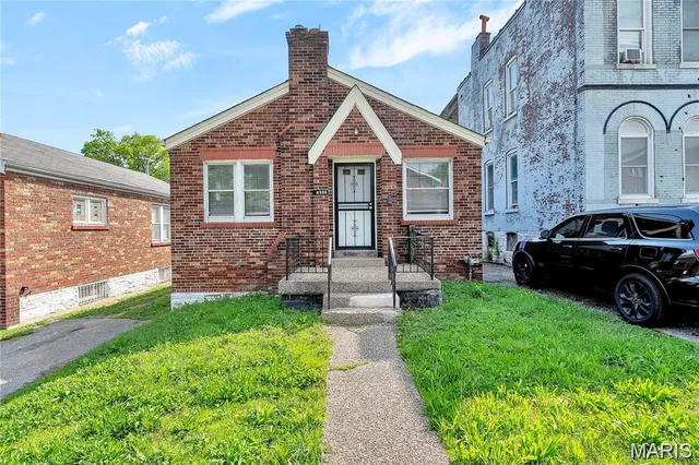 $67,500 | 4556 Carter Avenue, St. Louis, MO 63115