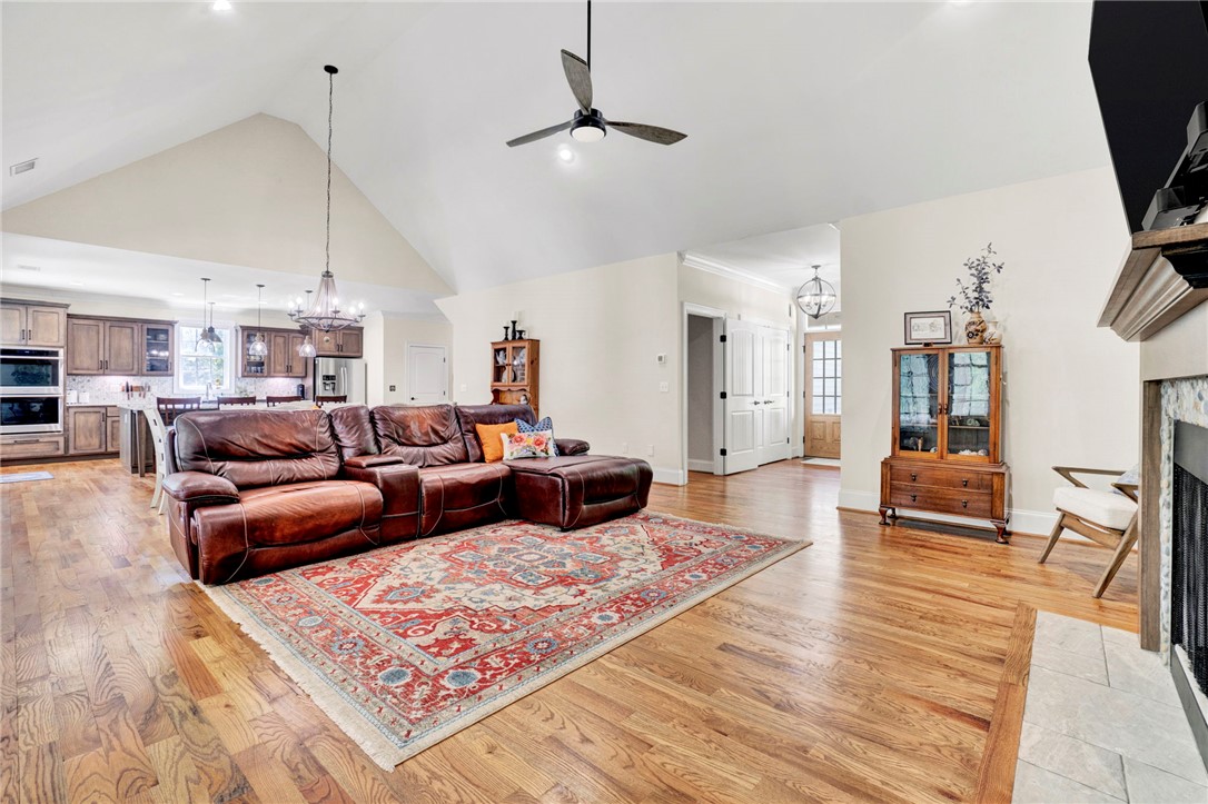 547 Lawrence Bridge Road Seneca, SC 29672 - Photo 26 of 49