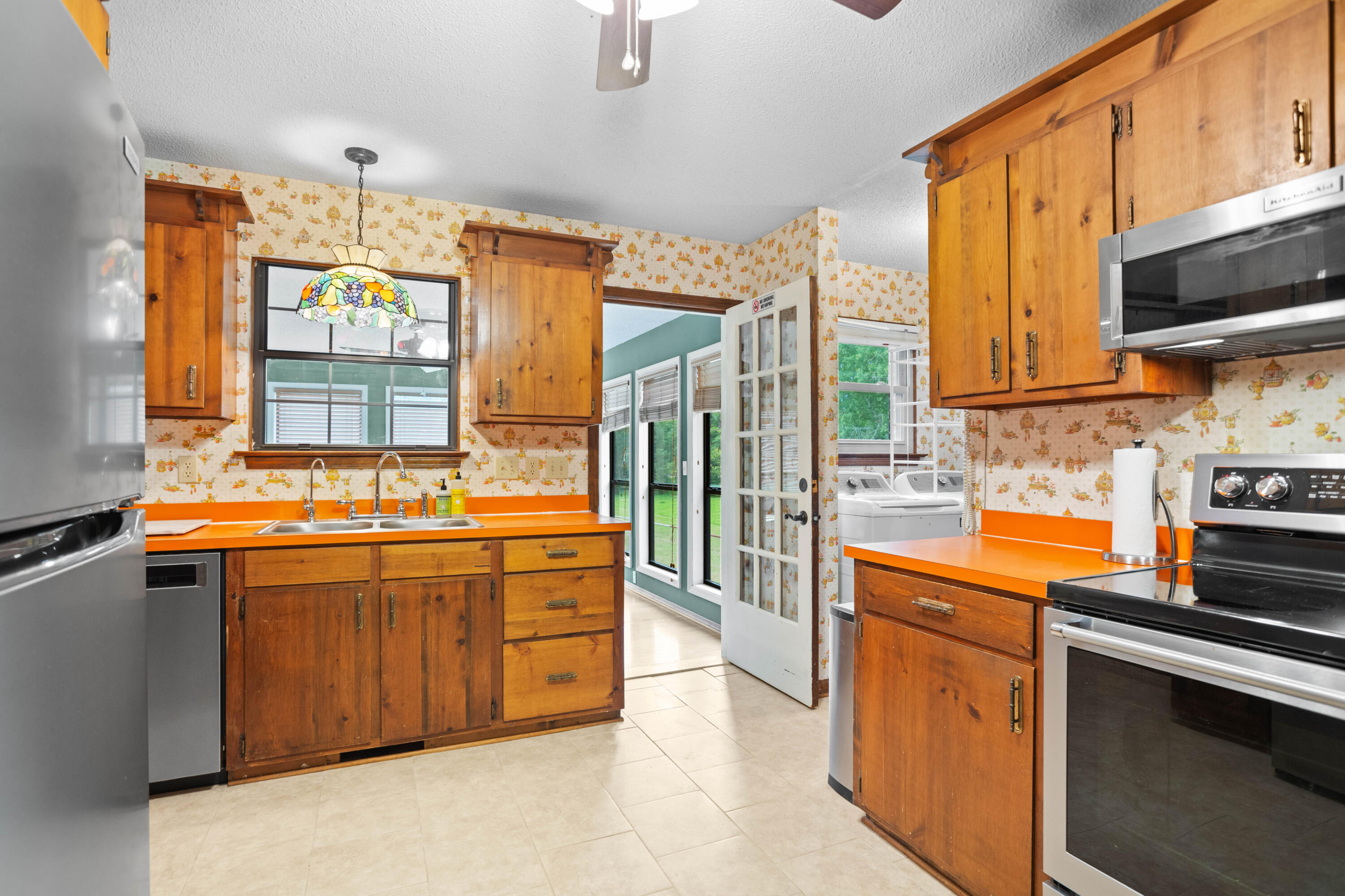 708 East Butternut Road Summerville, SC 29483 - Photo 12 of 31 708-E-Butternut-Road-14