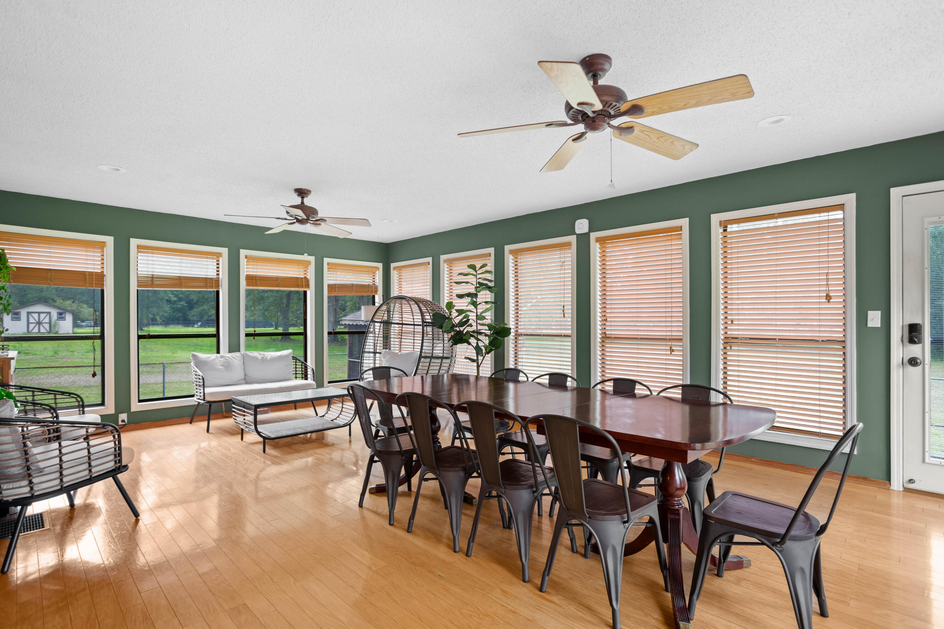 708 East Butternut Road Summerville, SC 29483 - Photo 17 of 31 708-E-Butternut-Road-19