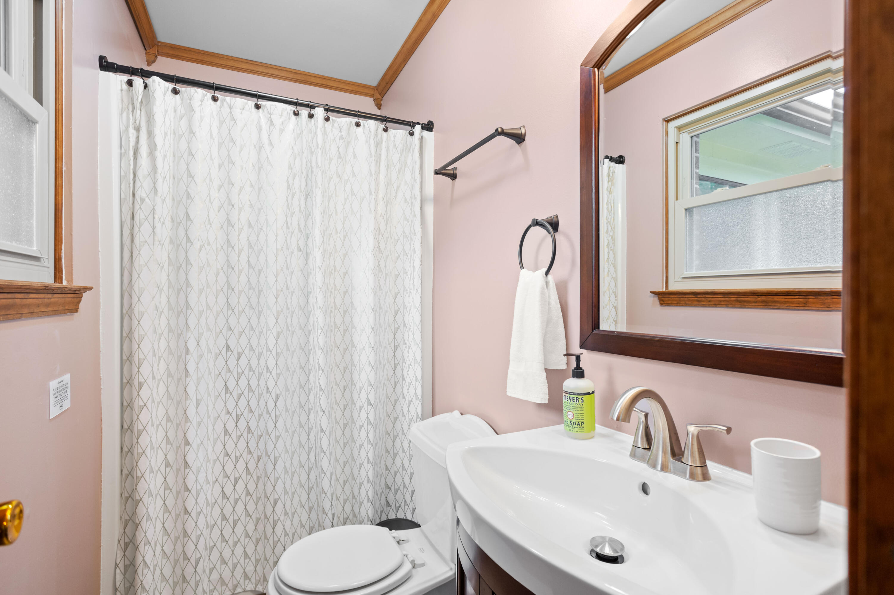 708 East Butternut Road Summerville, SC 29483 - Photo 20 of 31 708-E-Butternut-Road-23