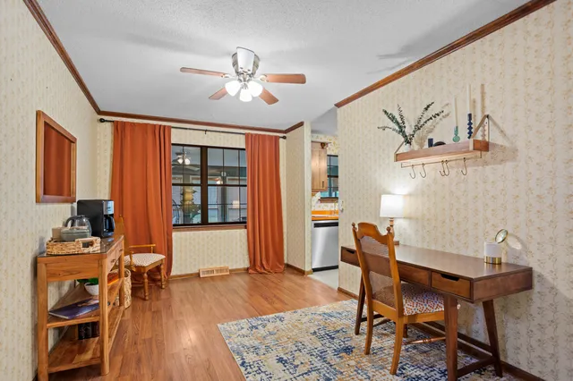 $2,900 | 708 East Butternut Road, Summerville, SC 29483