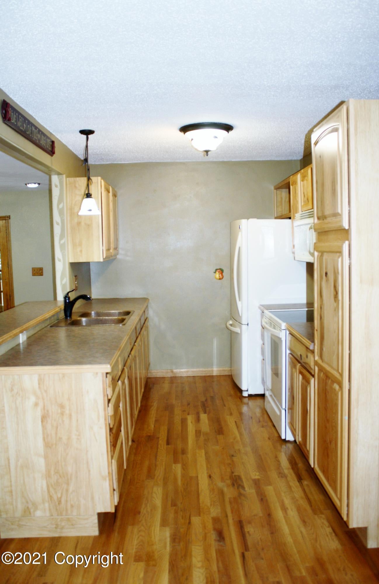 5304 Van Ripper Street Gillette, WY 82718 - Photo 9 of 107 Gallery Image 9