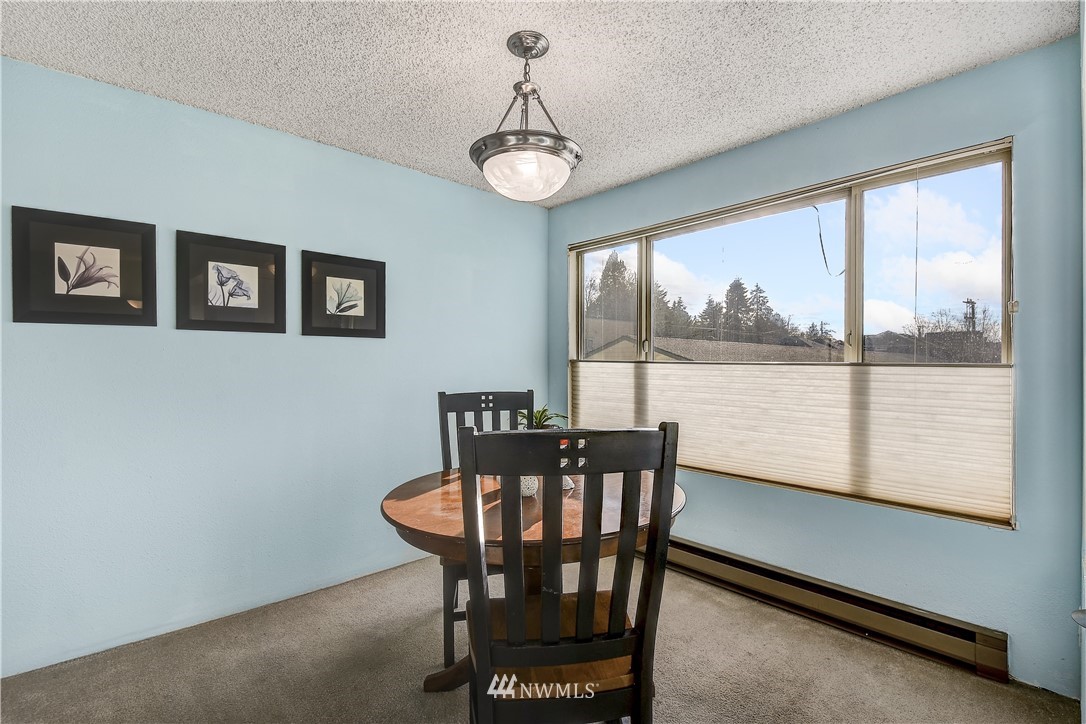 2222 Northeast 92nd Street, Unit 210 Seattle, WA 98115 - Photo 5 of 16