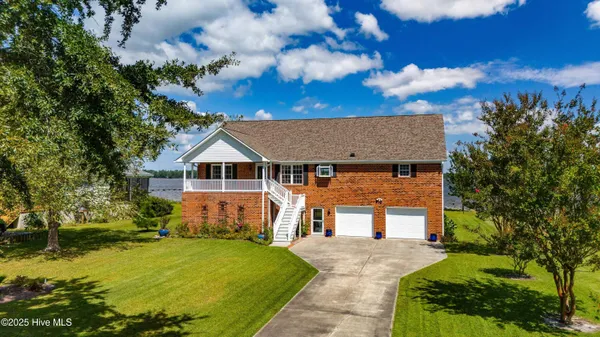 $585,000 | 804 Murphy Farm Road, Merritt, NC 28556