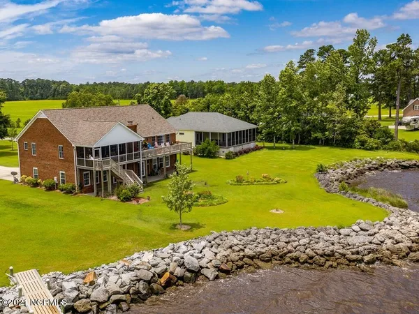 $585,000 | 804 Murphy Farm Road, Merritt, NC 28556