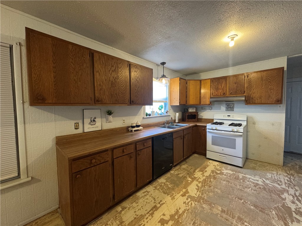 102 Weber Lane Mathis, TX 78368 - Photo 10 of 11