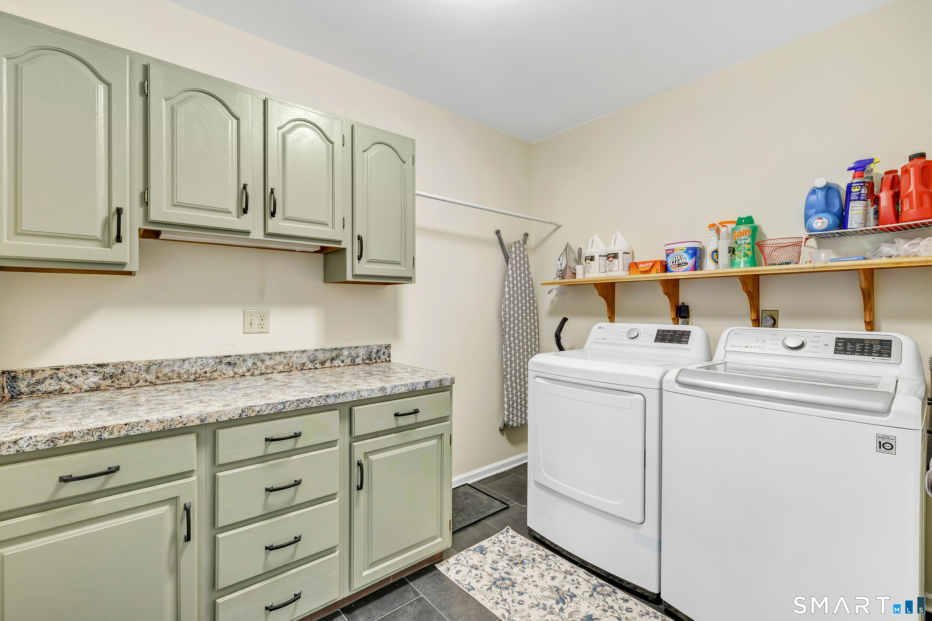 144 Ripton Road Shelton, CT 06484 - Photo 17 of 40