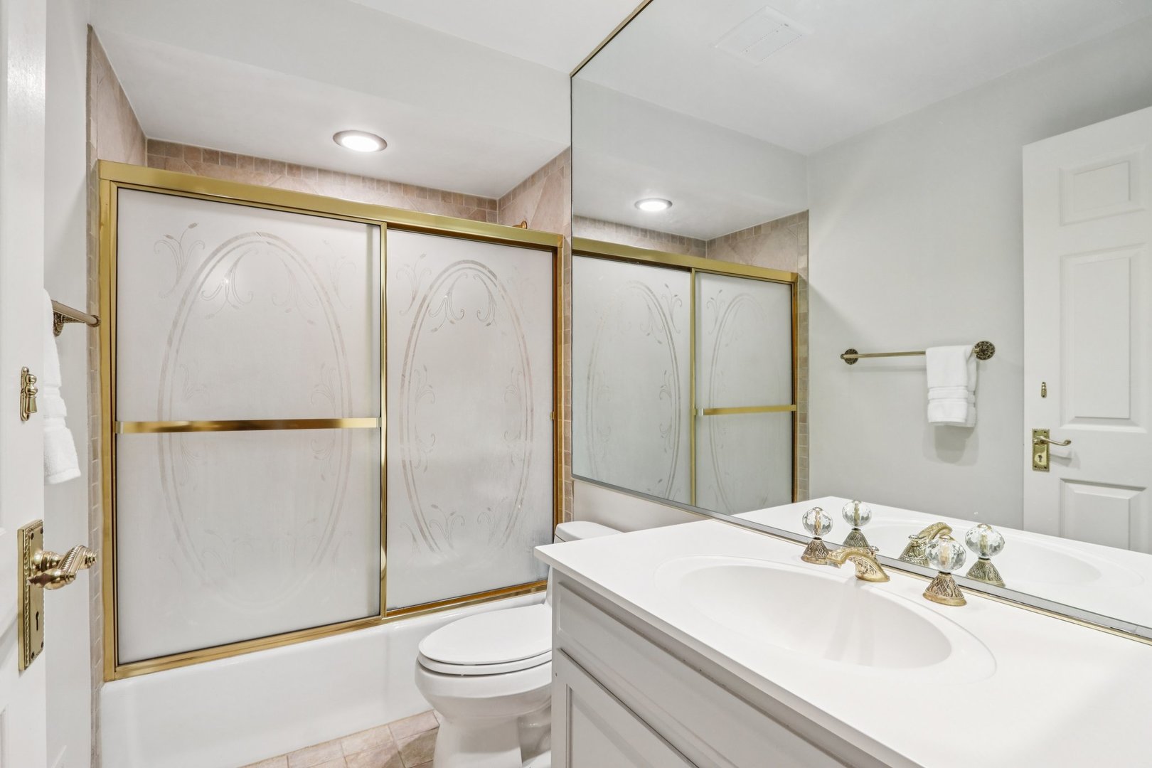 19 Landmark Street, Unit 19 Northfield, IL 60093 - Photo 21 of 50 a bathroom with a sink toilet and shower