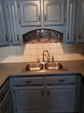 $95,000 | 1712 North B Street, Wellington, KS 67152