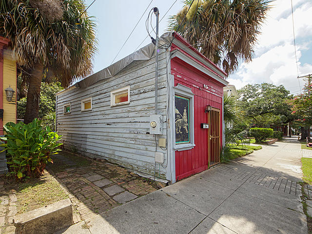 610 Rutledge Avenue Charleston, SC 29403 - Photo 3 of 5 610 Rutledge 2