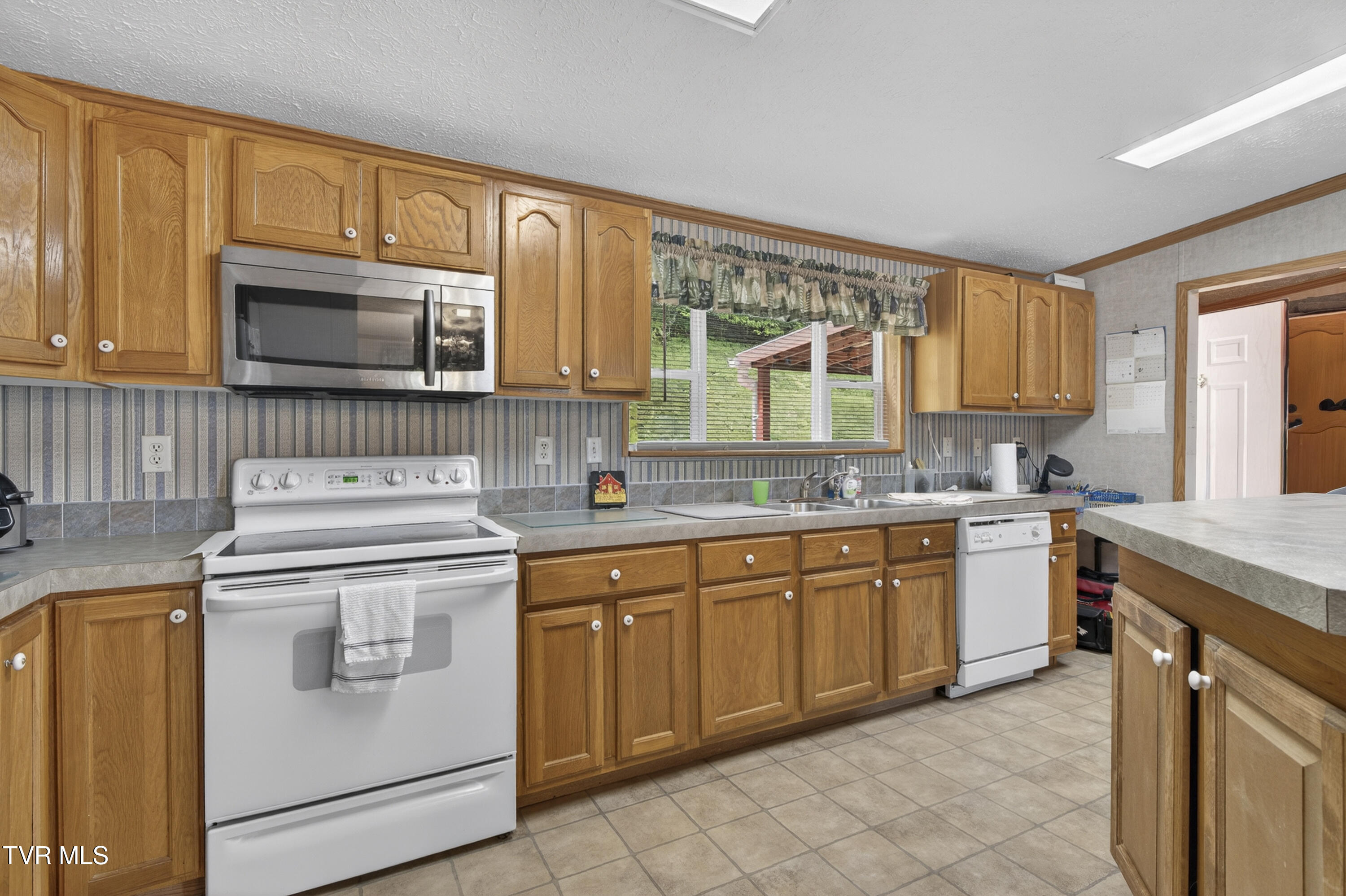 25534 Whitaker Hollow Road Abingdon, VA 24211 - Photo 11 of 25 25534-Whitaker-Hollow-Abingdon-VA Matt-S