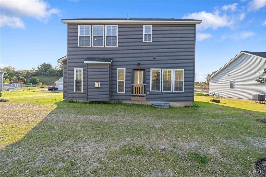 5952 Venus Path Camillus, NY 13209 - Photo 41 of 44