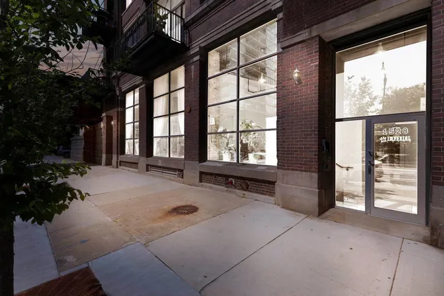 $2,795 | 1528 South Wabash Avenue, Unit 208, Chicago, IL 60605