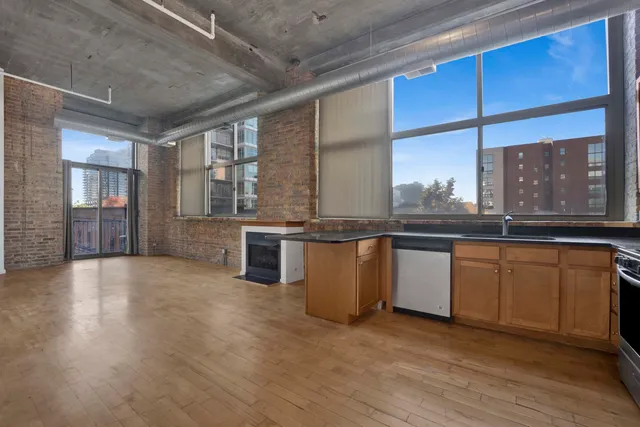 $2,795 | 1528 South Wabash Avenue, Unit 208, Chicago, IL 60605