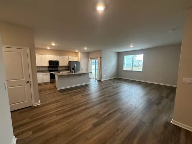 $2,100 | 5175 Yellowstone Drive, Conway, SC 29526