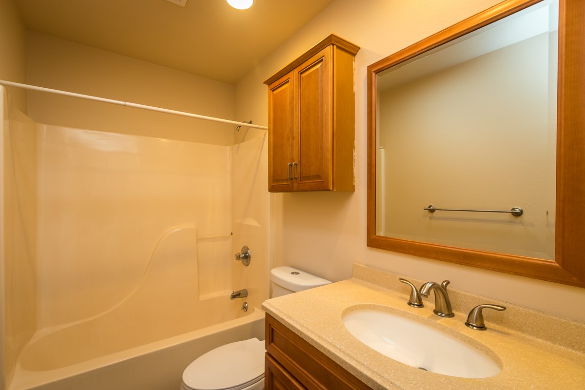 395 Middle Road Kula, HI 96790 - Photo 26 of 30 a bathroom with a sink toilet and shower