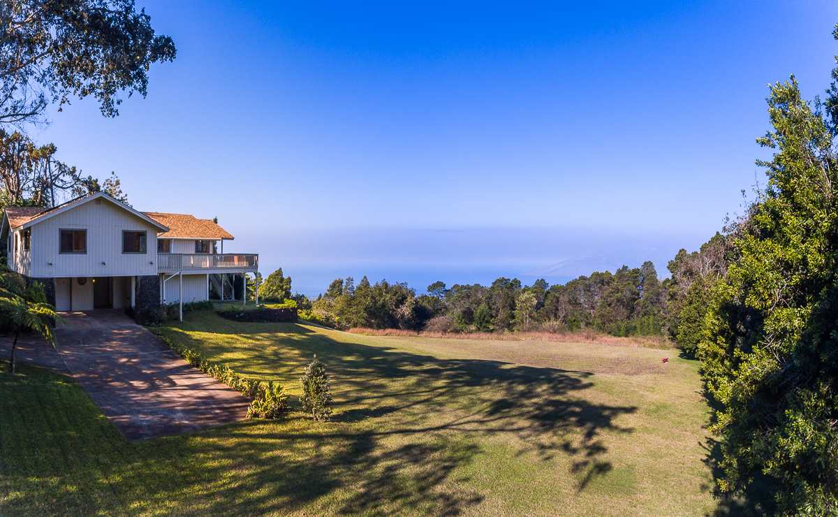 395 Middle Road Kula, HI 96790 - Photo 3 of 30 a view of a lake with a big yard