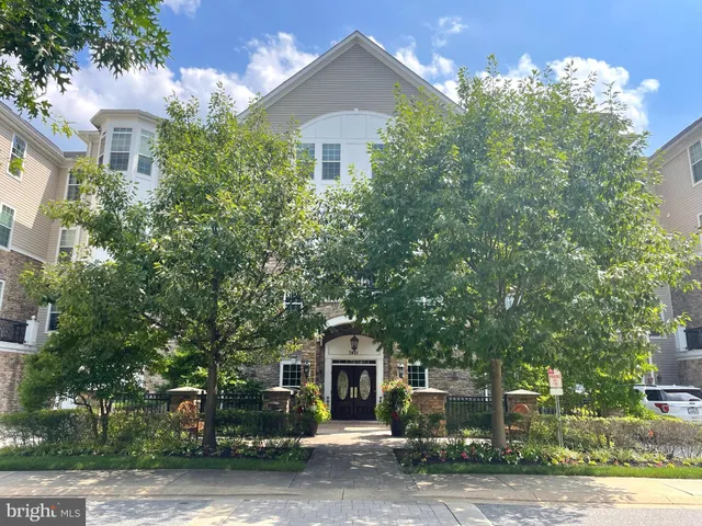 $3,400 | 7401 Travertine Drive, Unit 302, Baltimore, MD 21209