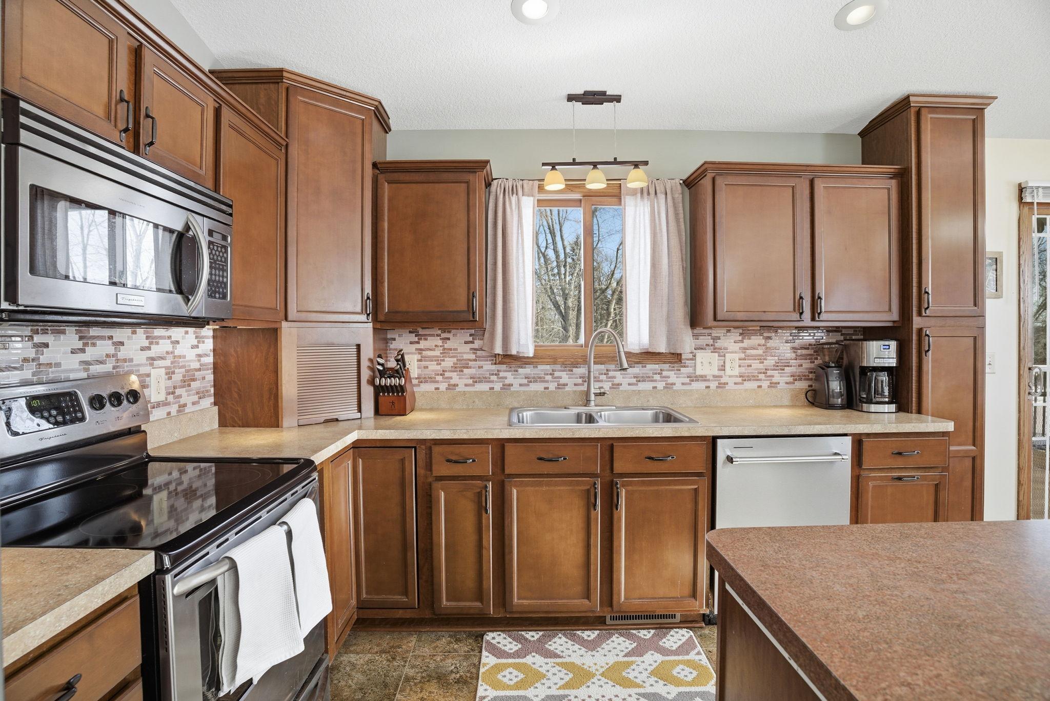 2225 Old Post Road Independence, MN 55359 - Photo 13 of 63