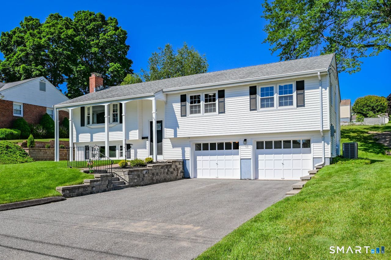 129 Midwell Road Wethersfield, CT 06109 - Photo 2 of 28