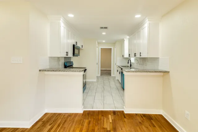 $194,500 | 207 Stockman Street, Sweeny, TX 77480