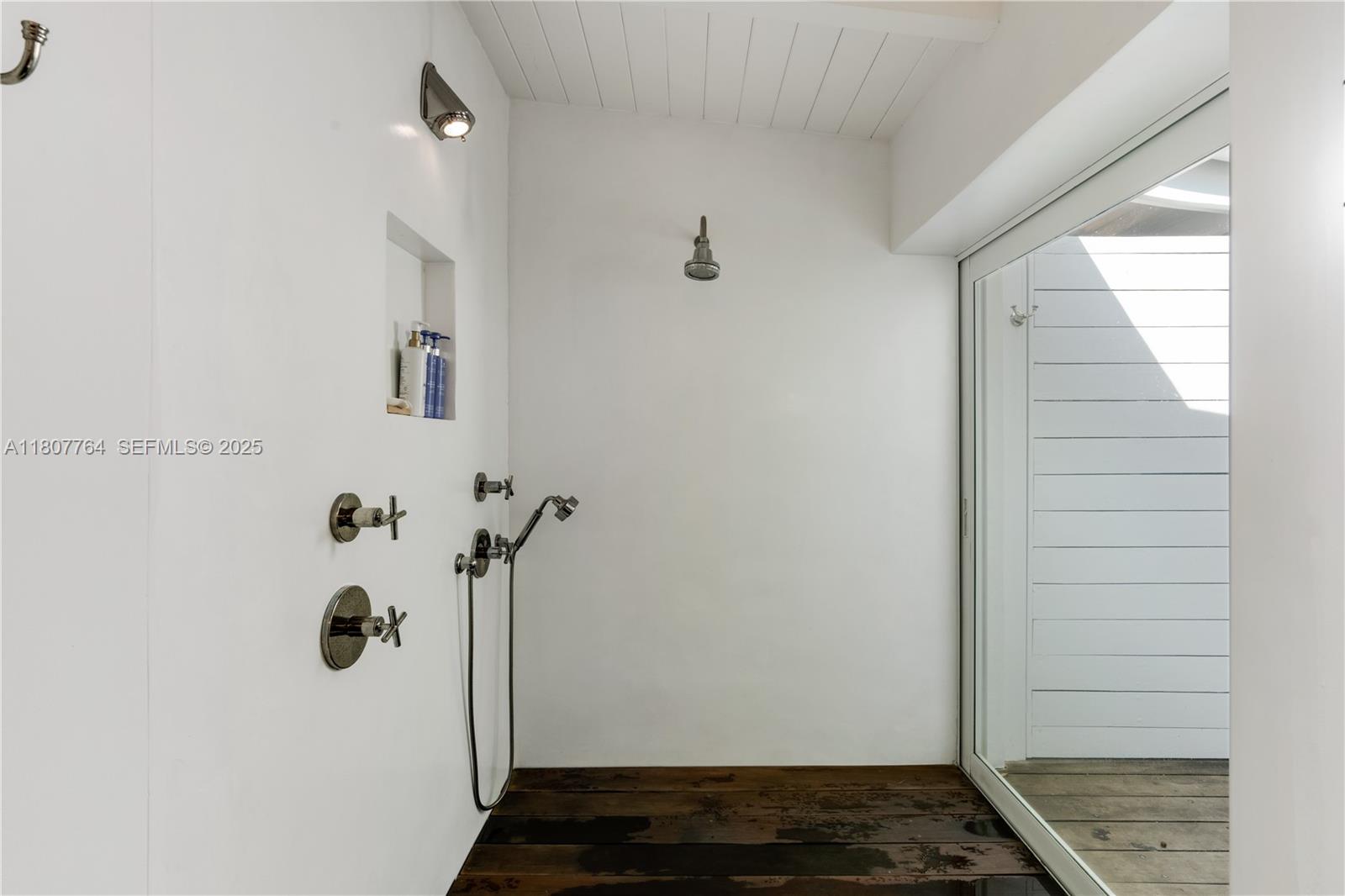 270 Island Drive Key Biscayne, FL 33149 - Photo 16 of 19 a bathroom with a shower