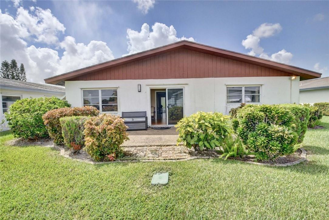 6129 Dusenburg Road Delray Beach, FL 33484 - Photo 5 of 33 Photo 5