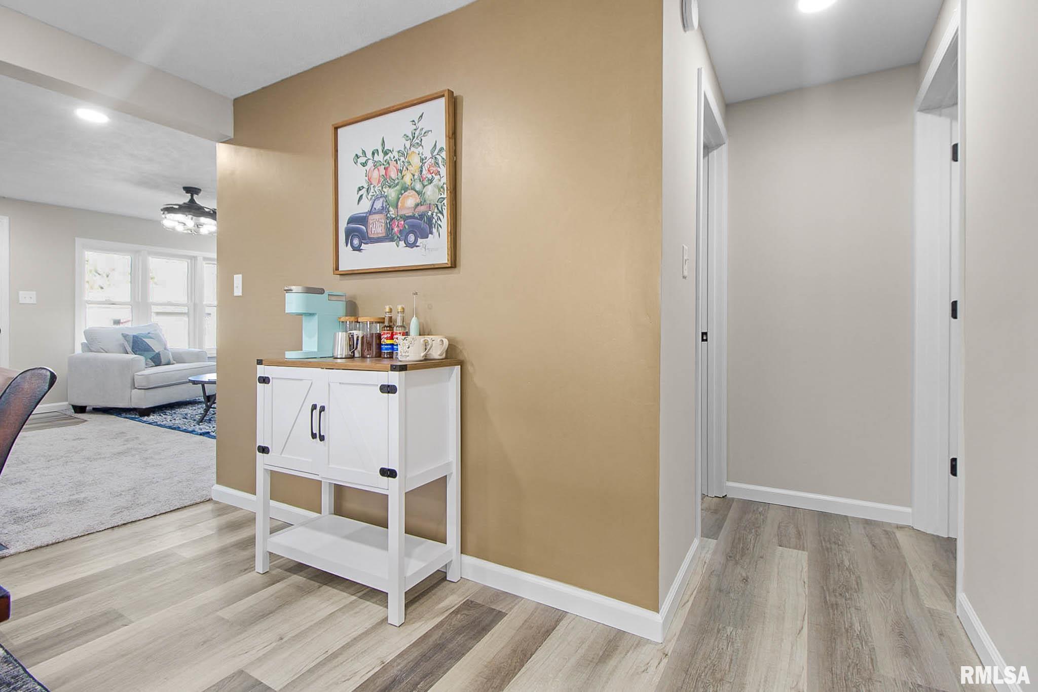 1208 East Main Street Benton, IL 62812 - Photo 16 of 30