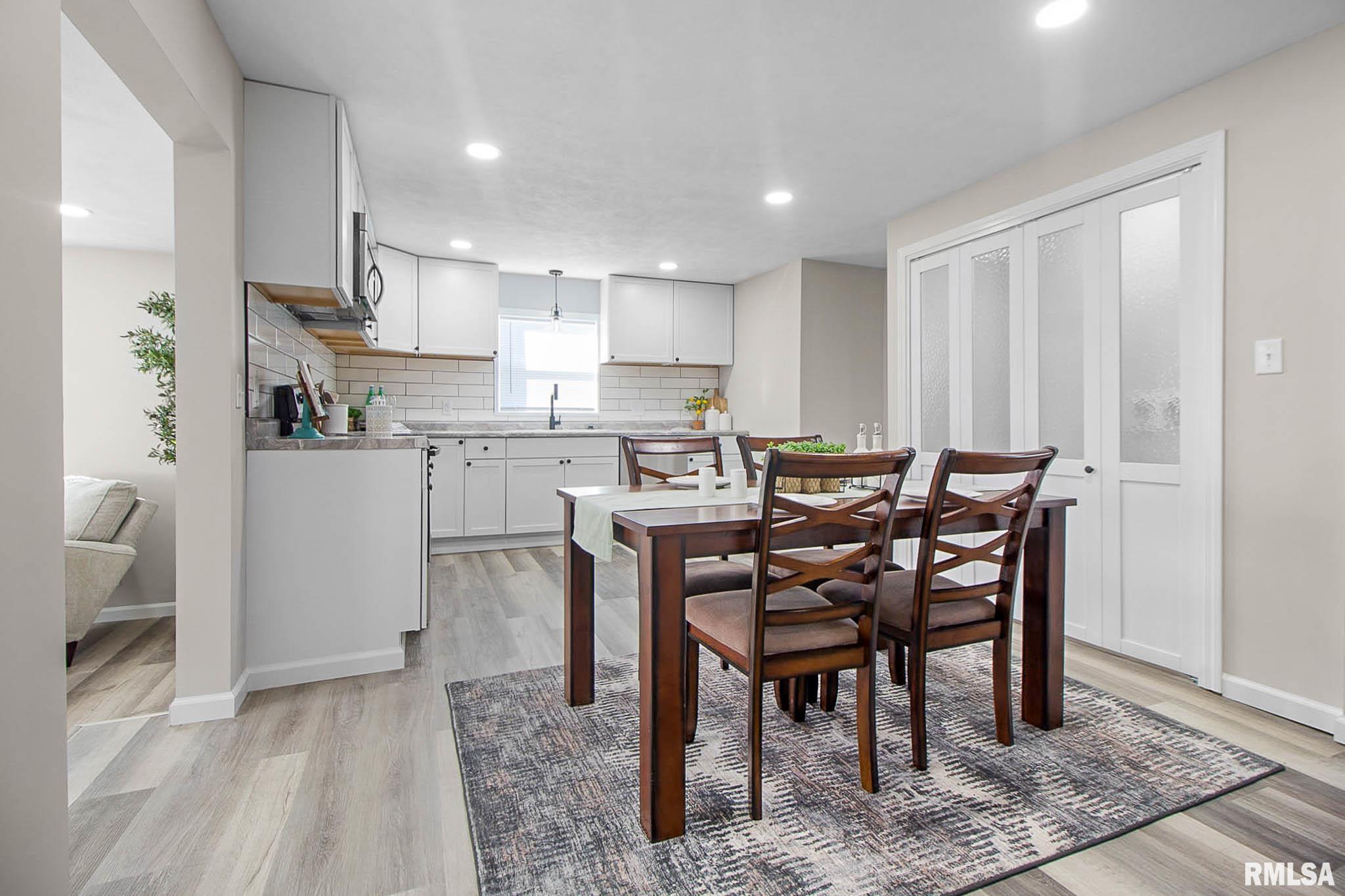 1208 East Main Street Benton, IL 62812 - Photo 8 of 30