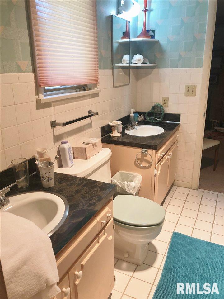 1003 Kingsbury Road Washington, IL 61571 - Photo 14 of 24 Gallery Image 14