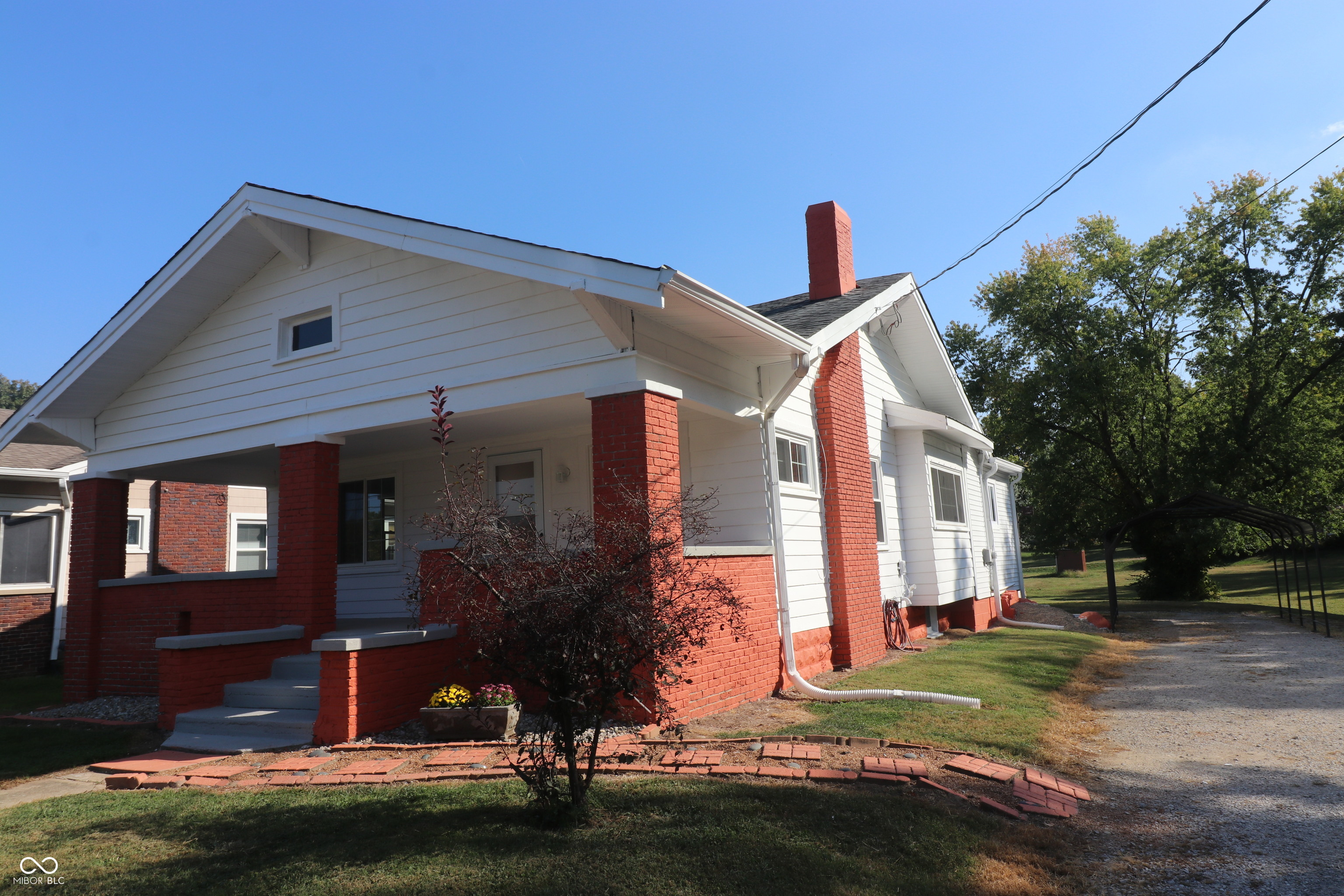 1625 East Thompson Road Indianapolis, IN 46227 - Photo 1 of 30 Gallery Image 1