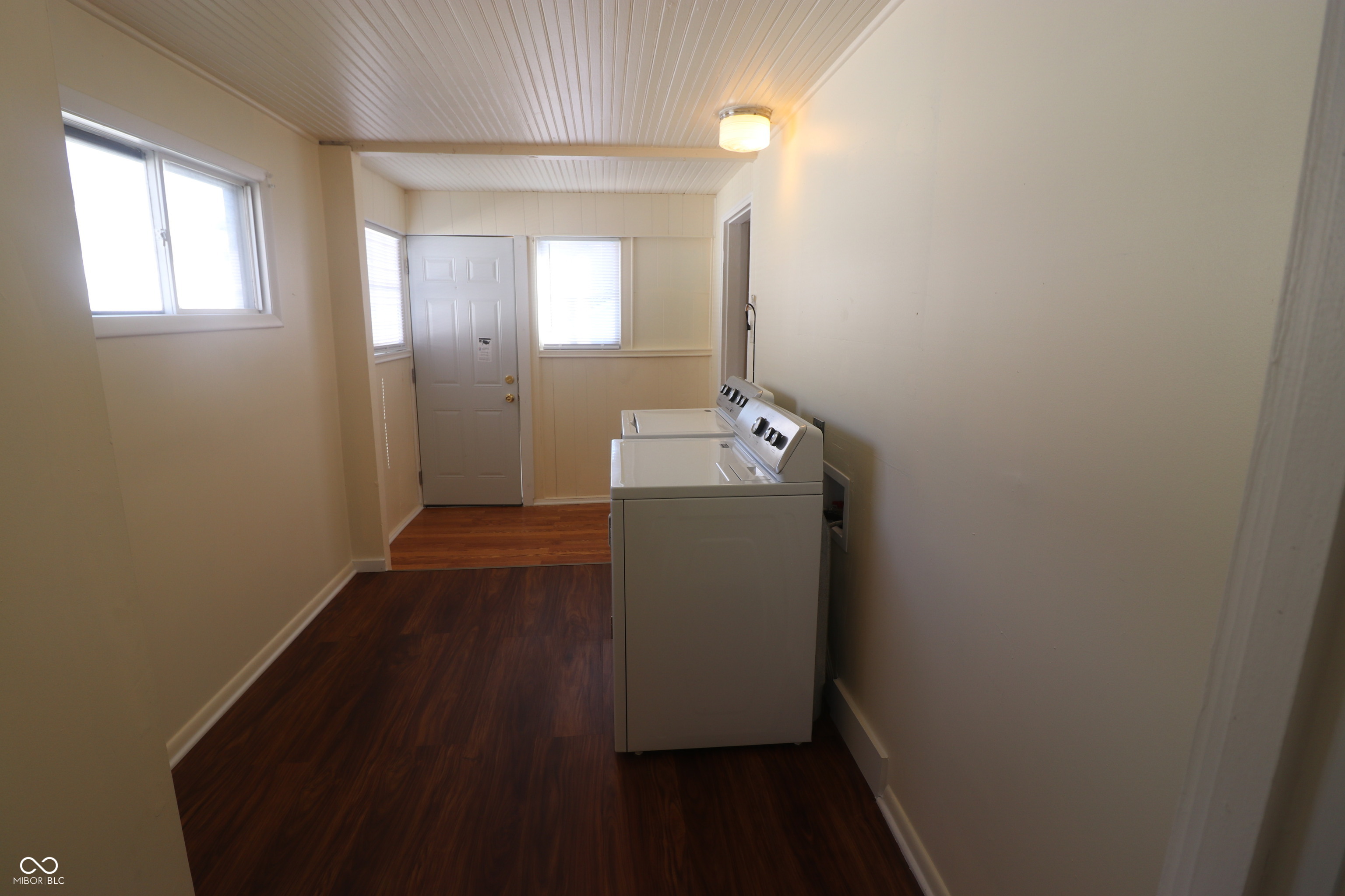 1625 East Thompson Road Indianapolis, IN 46227 - Photo 17 of 30 Gallery Image 17