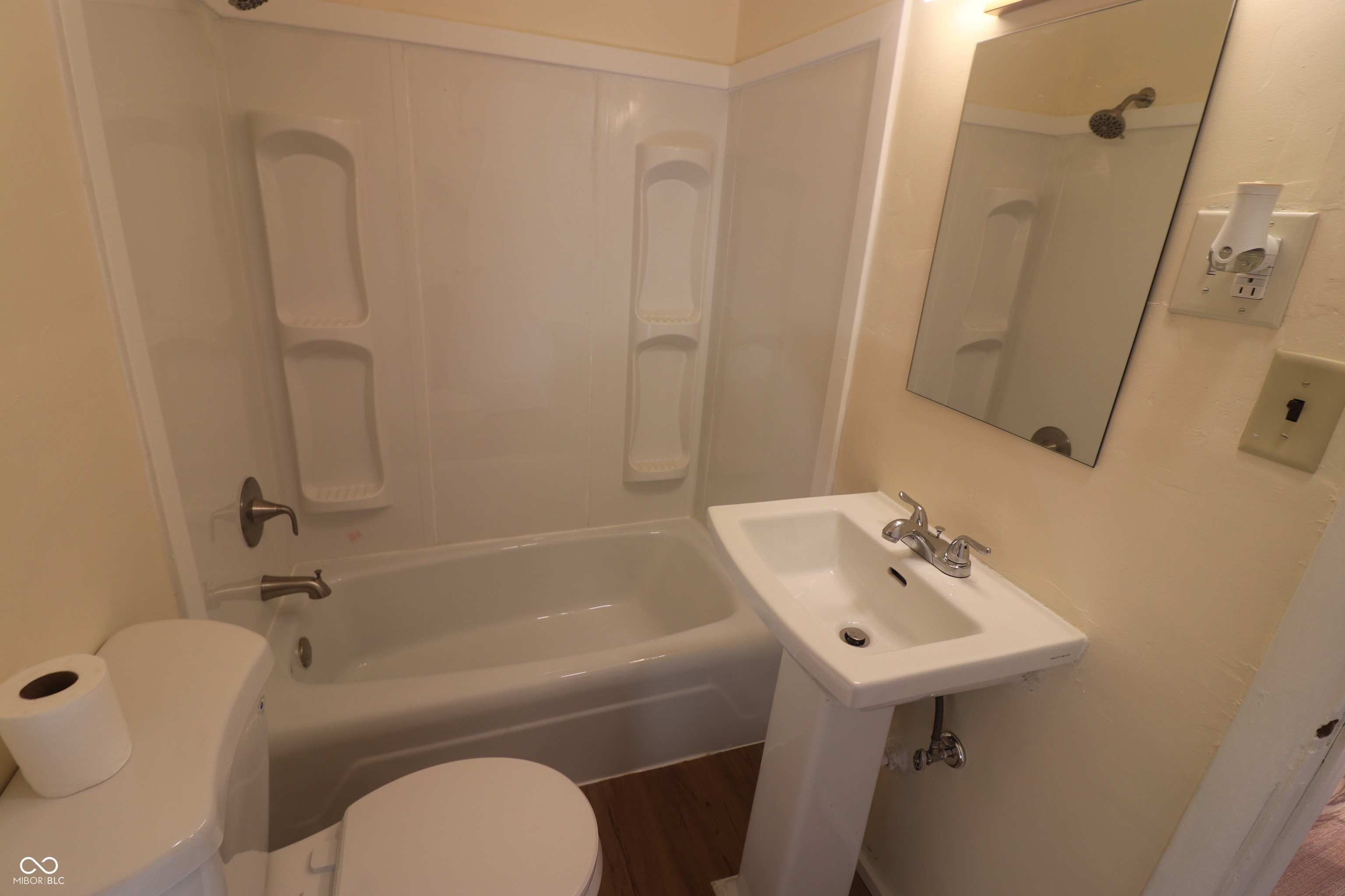 1625 East Thompson Road Indianapolis, IN 46227 - Photo 25 of 30 Gallery Image 25
