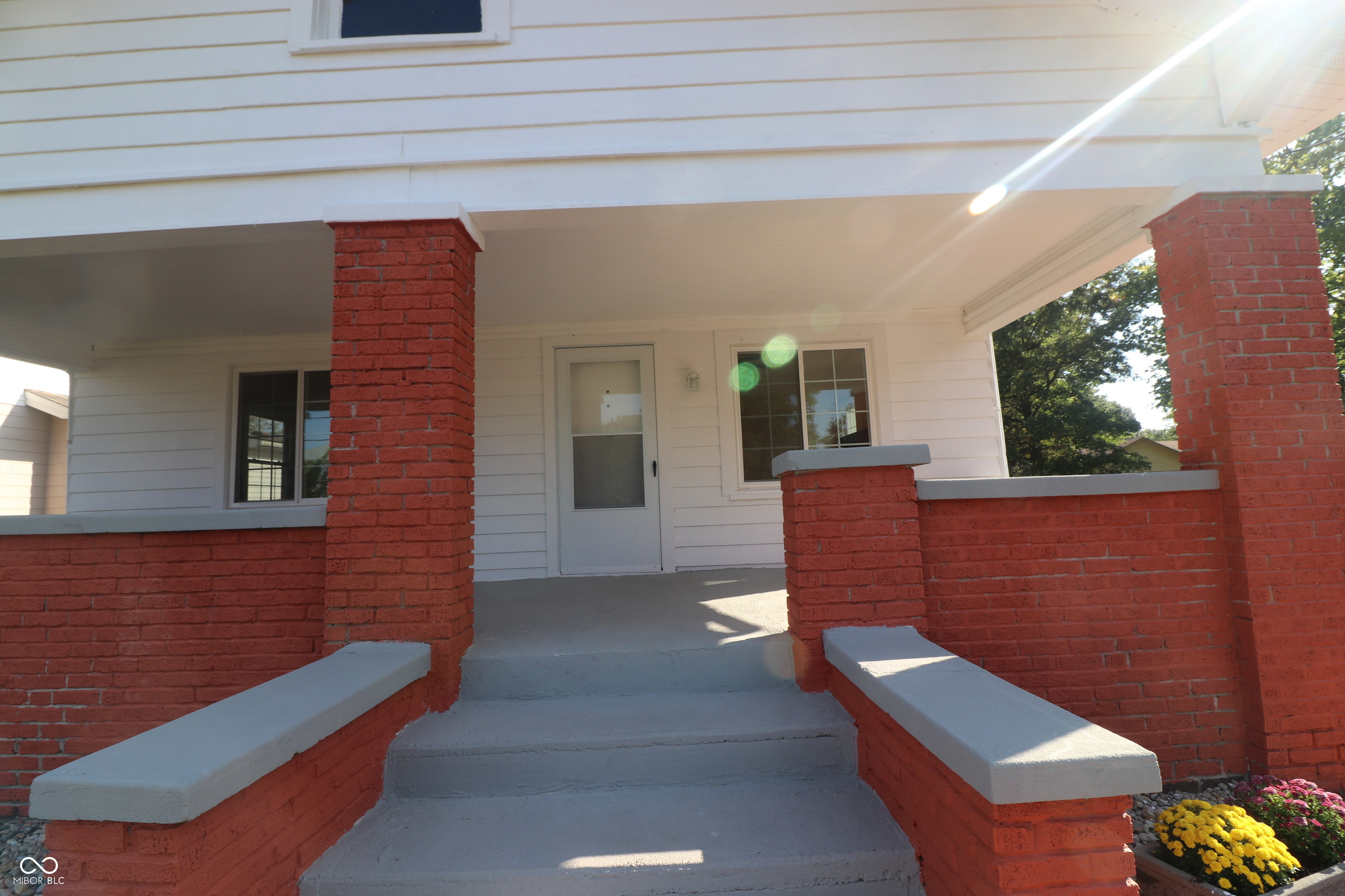 1625 East Thompson Road Indianapolis, IN 46227 - Photo 8 of 30 Gallery Image 8
