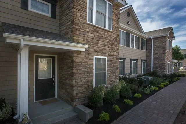 $3,455 | 100 Vista View Drive, Unit 1607, Farmingville, NY 11738