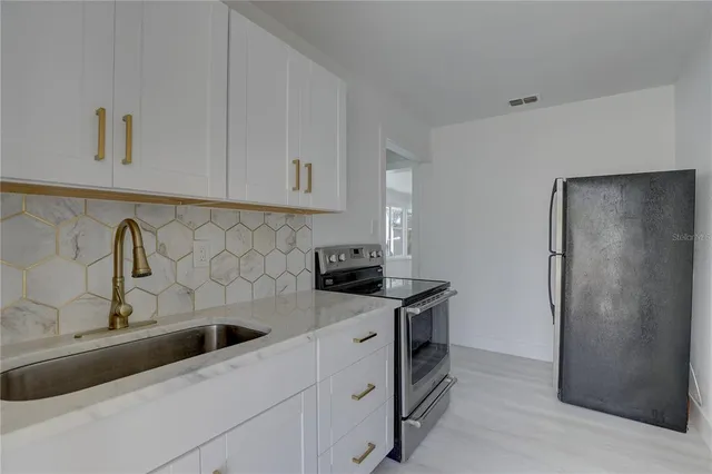 $2,195 | 14060 Miramar Avenue, Unit 1 2 3 4, Madeira Beach, FL 33708