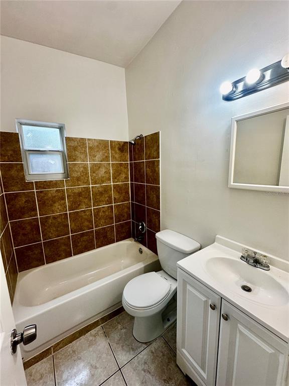 1624 Queensway Road Orlando, FL 32808 - Photo 6 of 12