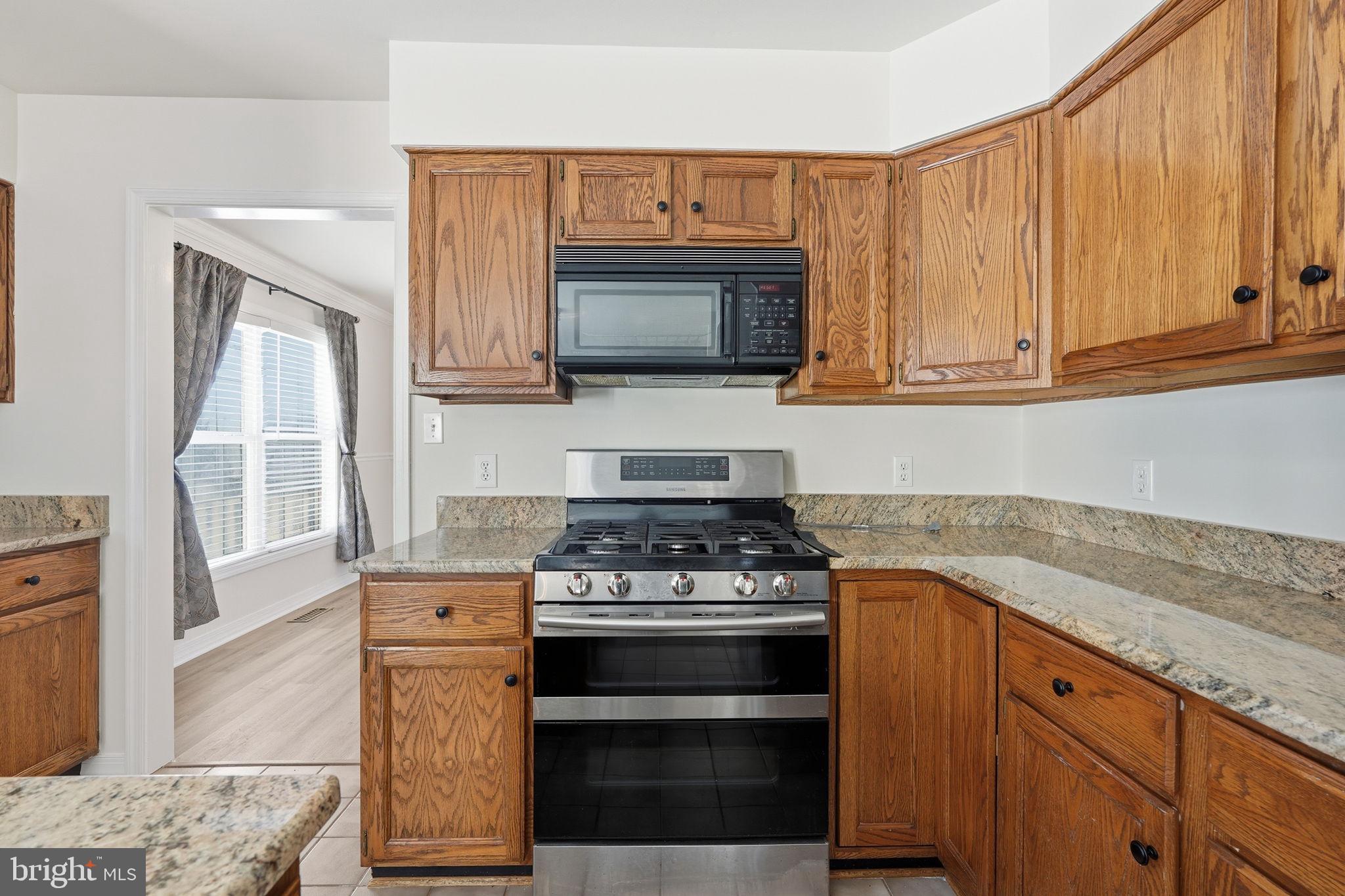 35298 Scotland Heights Road Round Hill, VA 20141 - Photo 17 of 48