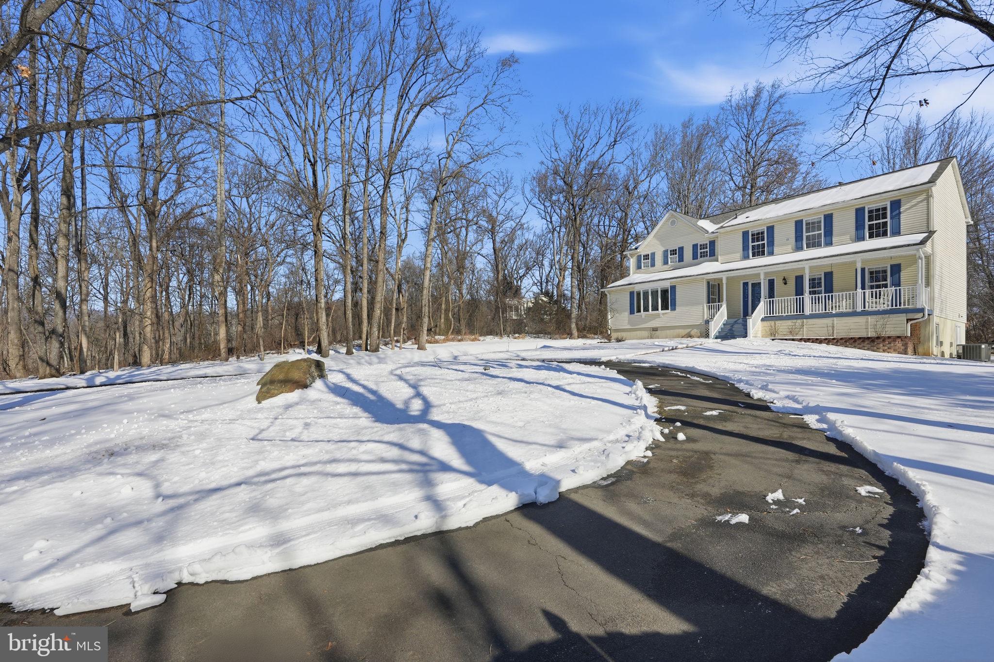 35298 Scotland Heights Road Round Hill, VA 20141 - Photo 3 of 48