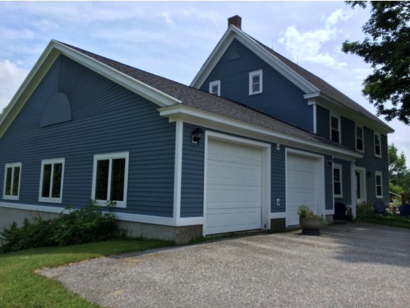 318 Middle Pownal Road Pownal, VT 05261 - Photo 2 of 33