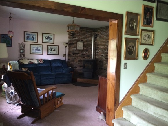 318 Middle Pownal Road Pownal, VT 05261 - Photo 11 of 33