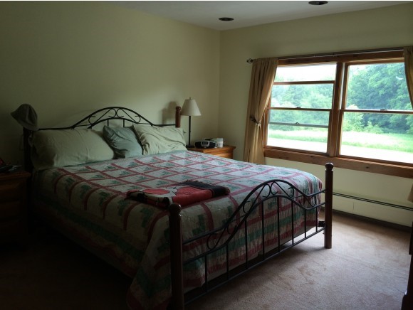 318 Middle Pownal Road Pownal, VT 05261 - Photo 17 of 33
