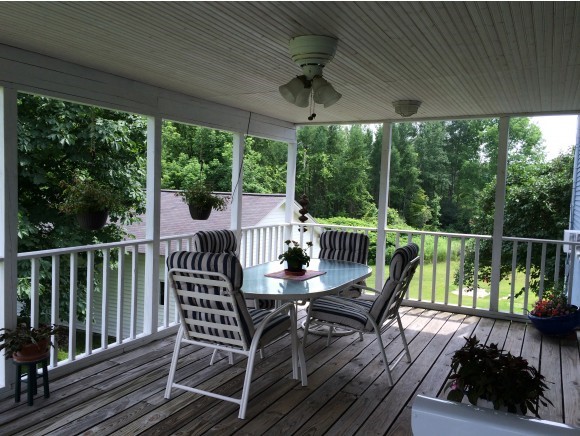 318 Middle Pownal Road Pownal, VT 05261 - Photo 21 of 33