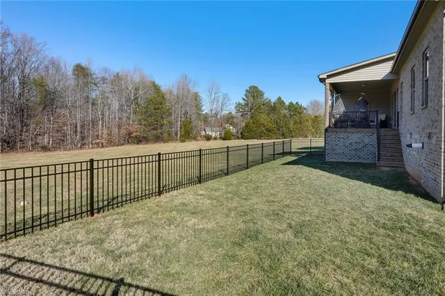 $525,000 | 7010 Westfield Vlg Circle, Summerfield, NC 27358